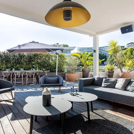 Hibiscus Penthouse