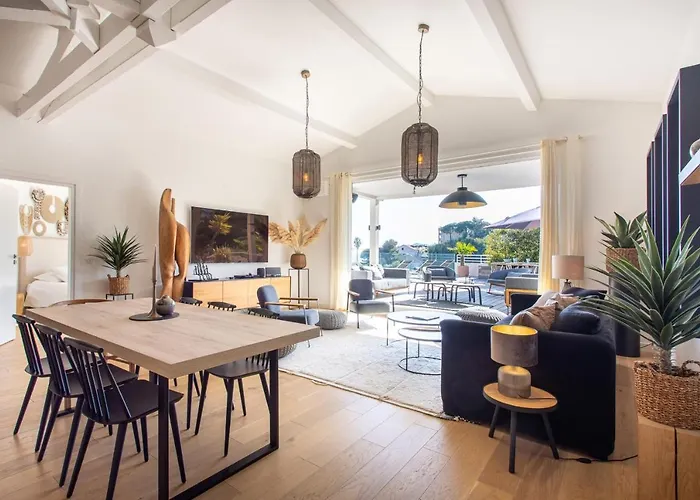 Hibiscus Penthouse *