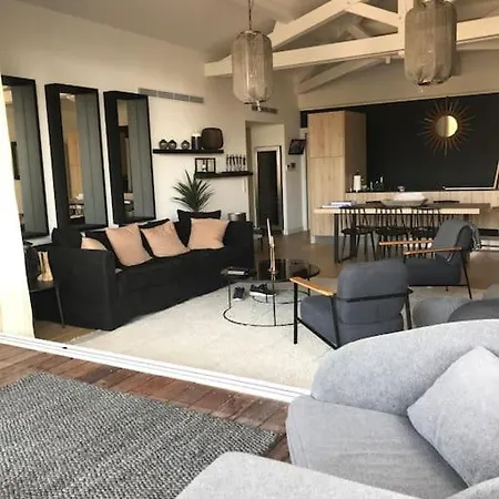 Daire Hibiscus Penthouse *